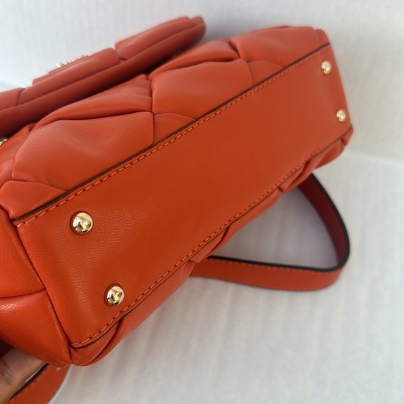 New GUESS Zaina woven shoulder bag - Picture 8 of 12